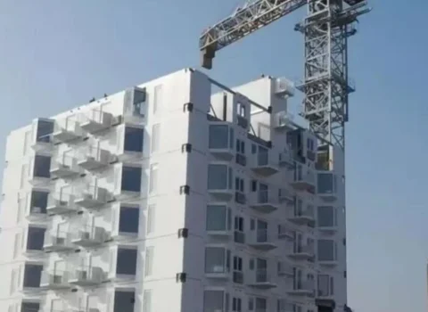 26 mərtəbəli bina cəmi 120 saata tikildi – VİDEO