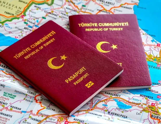 Türkiyədə minlərlə adamın vətəndaşlığı ləğv olundu