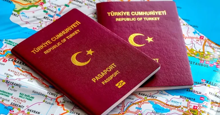 Türkiyədə minlərlə adamın vətəndaşlığı ləğv olundu