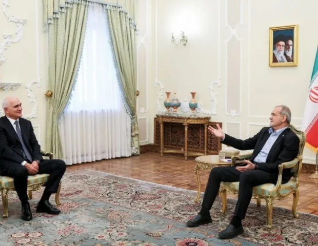 Şahin Mustafayev İran Prezidenti ilə görüşüb