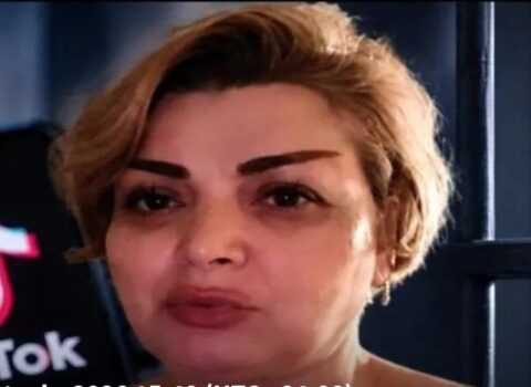 Tiktokda söyüş söyən “Sarışın gözəl” həbs olundu