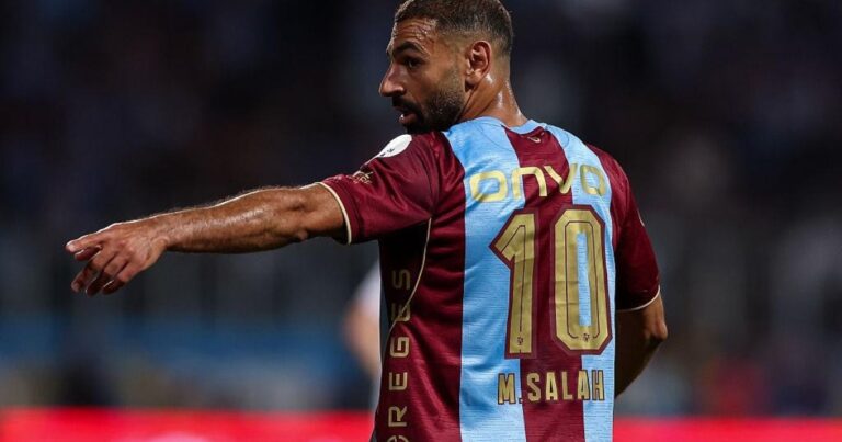 “Trabzonspor” “Qalatasaray”ı darmadağın edib
