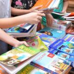 Dərslik bəs etmir? – Məktəblərdə əlavə kitab və iş dəftərləri ilə bağlı narazılıq artır