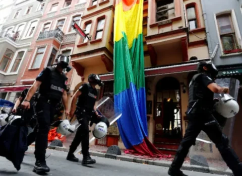 Türkiyədə LGBT dərnəyinə qarşı əməliyyat: 21 nəfər saxlanıldı