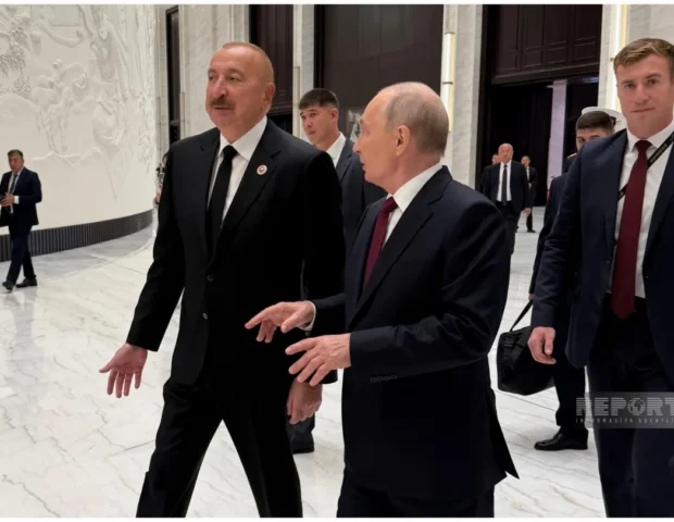 İlham Əliyev Bişkekdə Vladimir Putinlə ayaqüstü görüş keçirdi