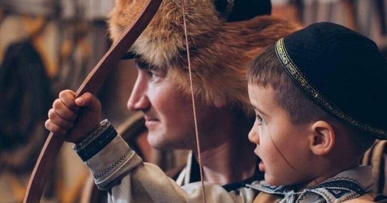 Qazaxlarda niyə əri ölmüş qadın onun qardaşı ilə evlənməli idi? – Azərbaycanın bəzi bölgələrində də bu ənənə yaşayır Qazaxlarda niyə əri ölmüş qadın onun qardaşı ilə evlənməli idi? – Azərbaycanın bəzi bölgələrində də bu ənənə yaşayır