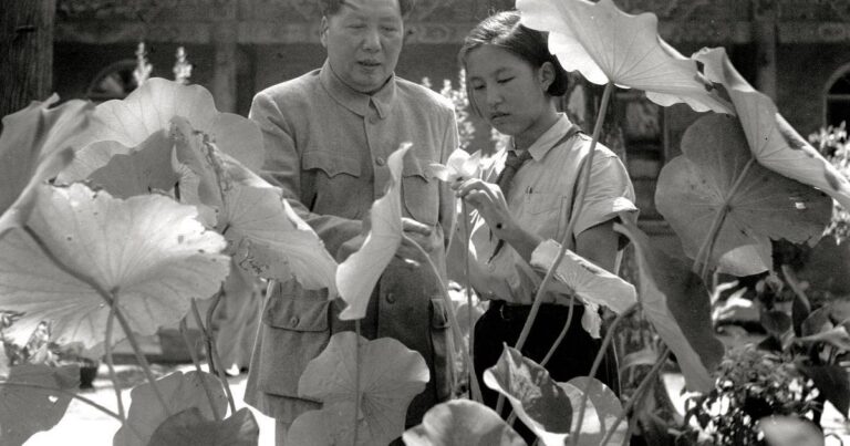 Mao Çzedunun ölümündən sonra Çində nə baş verdi? – FOTOLAR Mao Çzedunun ölümündən sonra Çində nə baş verdi? – FOTOLAR