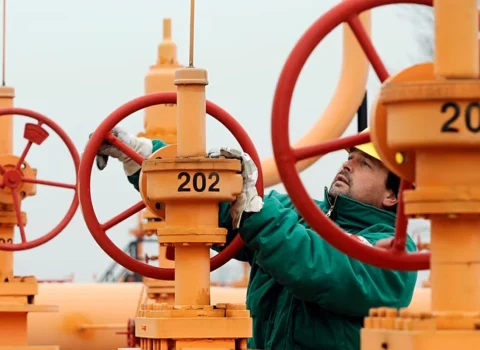 Aİ qışda enerji qıtlığı gözləmir, lakin qiymətlərin artmasına hazırlaşır