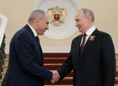 Putin Paşinyanı nə üçün Moskvaya dəvət edib?