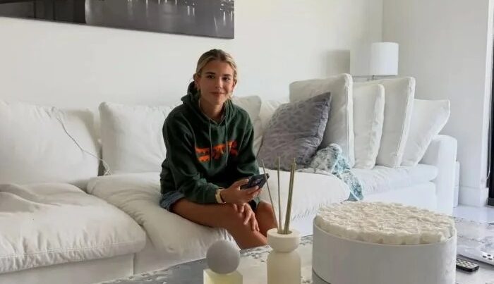 Trampın nəvəsi Florida ştatındakı mənzilini nümayiş etdirdi – FOTO