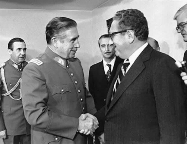 Çili, 11 sentyabr 1973: Demokratiya təcrübəsinin qanlı sonu