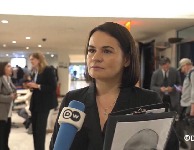 Tixanovskaya: ABŞ Lukaşenkonun hökuməti ilə ticarət etməməlidir