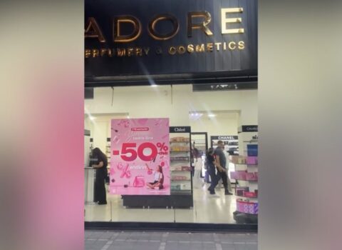 “Adore”dakı endirimlərdə vaxtı bitmiş məhsullar satılır? – VİDEO
