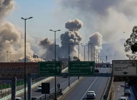 İran ABŞ ordusunun toplanma mərkəzini vurdu
