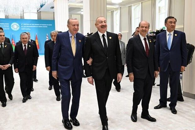 Əliyevlə Ərdoğan Bişkekdə qol-qola… – Video