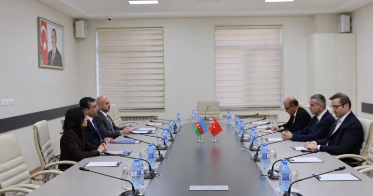 Media və Yayım Şurasında Türkiyə nümayəndə heyəti ilə görüş keçirilib (FOTO)