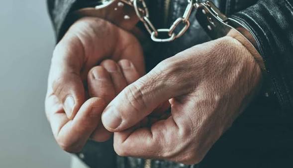 Fiziki qüsurlu qardaşı qızına qarşı seksual hərəkətlər edən əmiyə ağır CƏZA VERİLDİ Fiziki qüsurlu qardaşı qızına qarşı seksual hərəkətlər edən əmiyə ağır CƏZA VERİLDİ