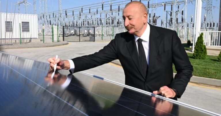 Prezident “Qobustan” Günəş Elektrik Stansiyasının açılışında…