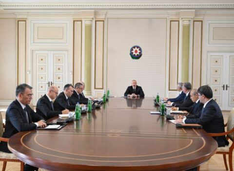 Prezident İlham Əliyev Azərbaycanda dağ-mədən sənayesinin inkişafını əngəlləyən səbəblərə toxunub
