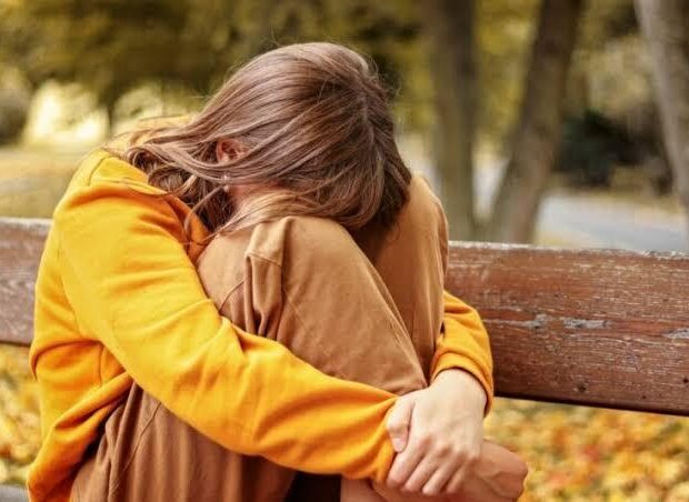 Payız depressiyasına qarşı mübarizə: Psixoloqdan VACİB AÇIQLAMA