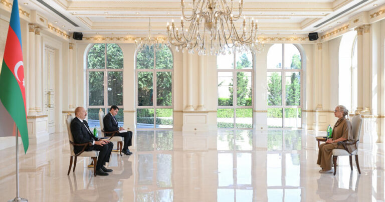 Prezident İlham Əliyev İsveçin Azərbaycanda yeni təyin olunmuş səfirini qəbul etdi – (Foto)
