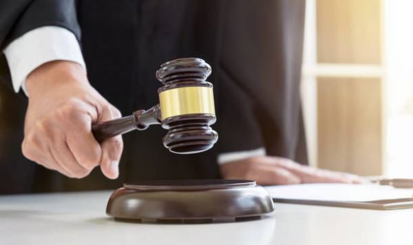Bakıda 13 yaşlı qızın hamilə olduğu üzə çıxdı – Oğlana bu cəza verildi
