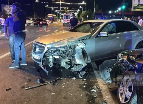 “Mersedes” “Kia Sorento” ilə toqquşdu: 1 ölü, 1 yaralı