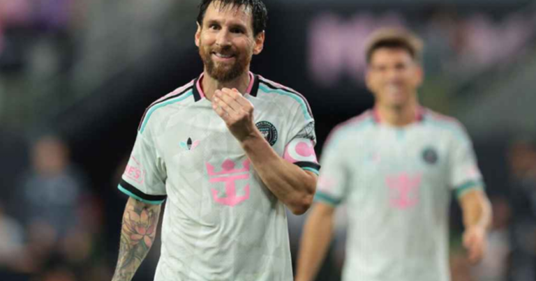 Messi MLS-də bombardirliyə yüksəldi – VİDEO