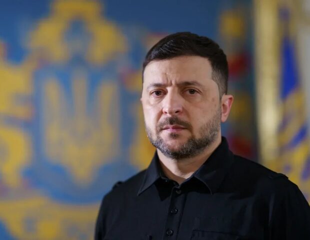 Zelenskidən etiraf: “Ukrayna büdcəsində “nəhəng dəlik” var”
