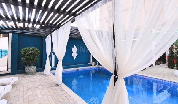 Qəbələyə istirahətə gedən qadın hovuzda ölü tapıldı Qəbələyə istirahətə gedən qadın hovuzda ölü tapıldı