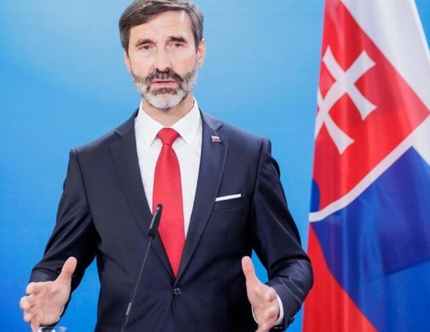 Rusiya qazından imtina Slovakiya üçün 10 milyard avroya başa gələ bilər