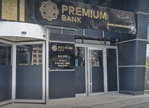 “Premium Bank”ın sabiq filial müdiri və baş xəzinadarı ilə bağlı QƏRAR