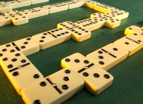 Domino oynayan şəxslər 3 min manat cərimləndilər