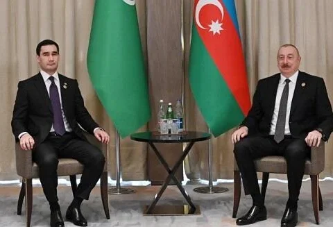 İlham Əliyev Türkmənistan Prezidentini təbrik etdi