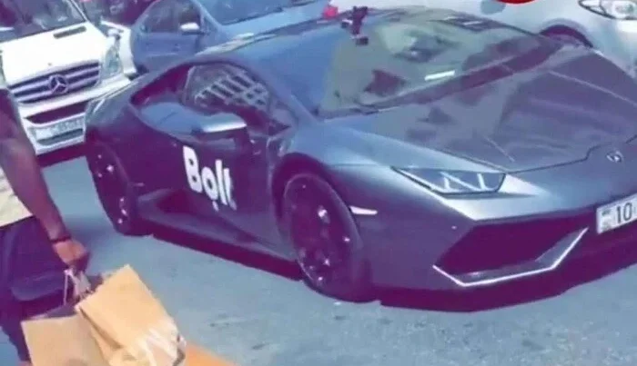 Taksi sifariş etdi, “Lamborghini” gəldi – Video Taksi sifariş etdi, “Lamborghini” gəldi – Video