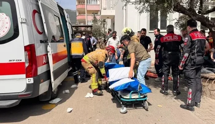 Türkiyədə məktəbə silahlı hücum: 1 ölü, 4 yaralı