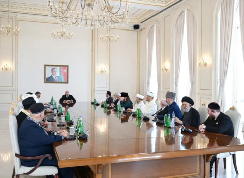 Prezident: İslam dünyasına qarşı elan olunmamış müharibə gedir