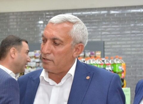 İşçiləri İdris Quliyevin 104 minlik malını oğurladı