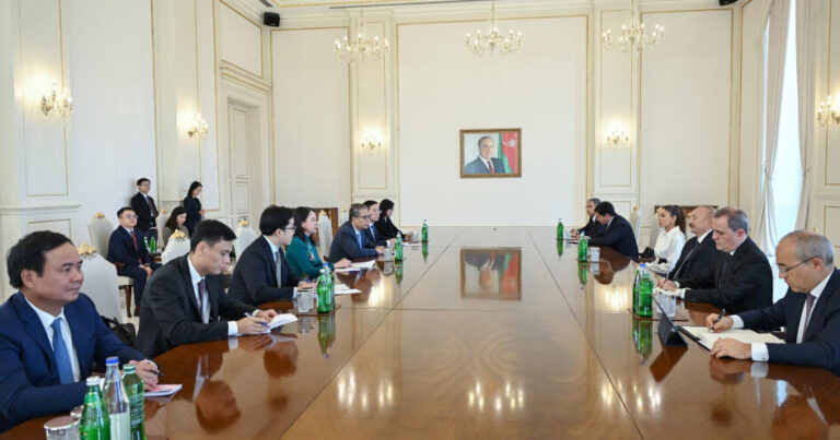 Prezident İlham Əliyev Vyetnamın Vitse-prezidenti ilə görüşüb – (Foto)