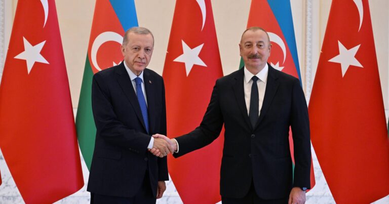 Ərdoğanın Əliyevə zənginin görünməyən detalları – İki ehtimal var