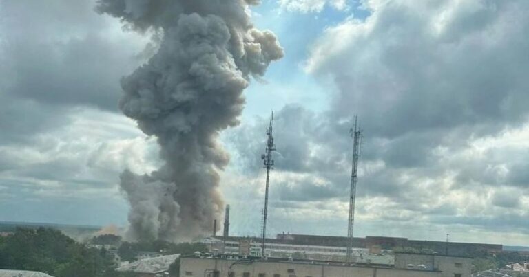 Rusiyada kimya zavodunda partlayış: ölənlər var
