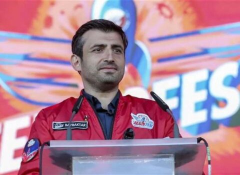 Ərdoğandan Bayraqdara: Kürəkənimə dedim ki…
