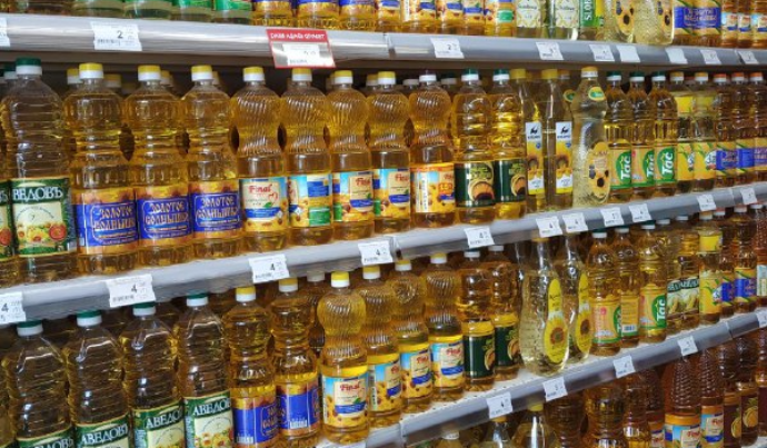 Marketlərdə satılan duru yağlar niyə ağappaq olur? – SƏBƏB TƏƏCCÜBLƏNDİRDİ