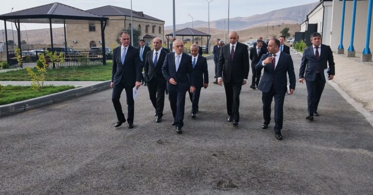 Cəbrayıl şəhərində Cəbrayıl Su Meliorasiya Sistemlərinin İstismarı İdarəsinin yeni inzibati binası istifadəyə verilib