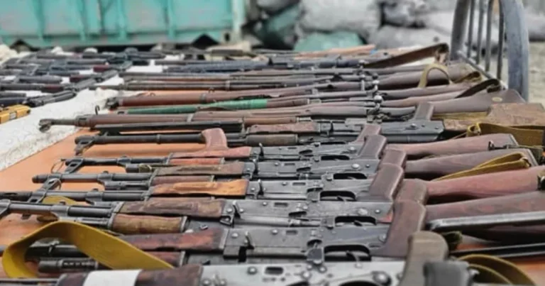 İraqda təxminən 1,2 milyon ədəd odlu silah müsadirə edilib İraqda təxminən 1,2 milyon ədəd odlu silah müsadirə edilib