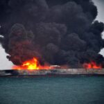 Hörmüz boğazında daha iki tanker yandı