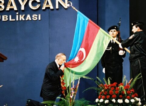 Bu gün Azərbaycanın siyasi tarixini dəyişən gündür – Heydər Əliyev faktoru… 