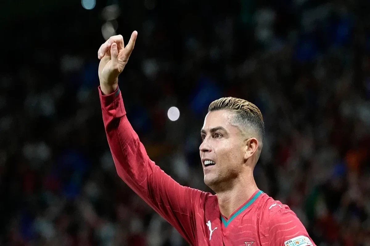 Ronaldo millidən uzaqlaşdırılıb | KONKRET xəbəri üçün şəkil