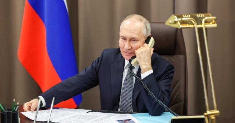 Putin Roma Papası ilə telefon danışığı aparıb