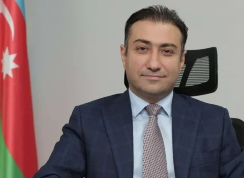 Anar Bayramov TƏBİB-in mətbuat katibini nazirliyə apardı – YENİ KADR DƏYİŞİKLİYİ